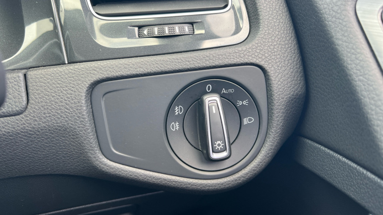 Volkswagen Golf 1.5 TSI EVO 150 Match Edition 5dr DSG Petrol Estate